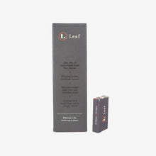 Load image into Gallery viewer, Zinc and Stainless Steel Razor with Pivoting Head

